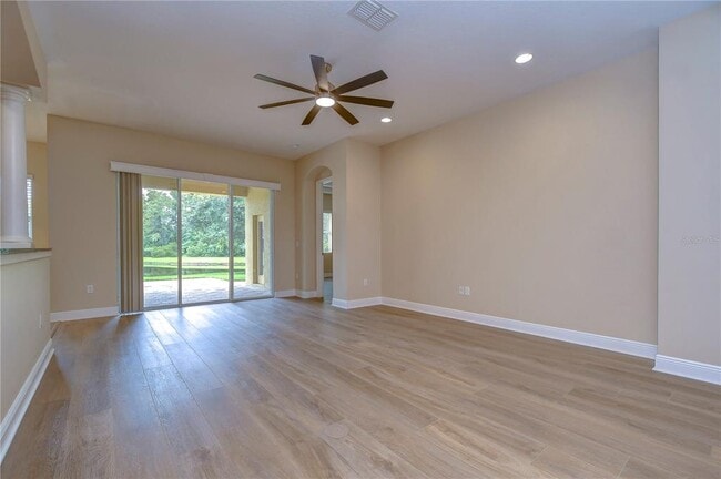 Building Photo - 3341 Grassglen Pl