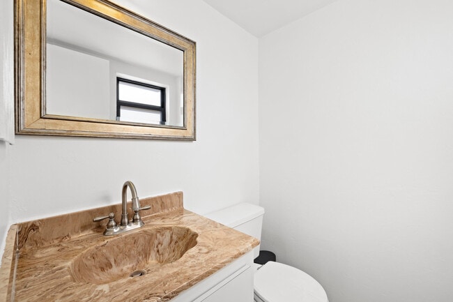 Building Photo - 7734 Balboa St