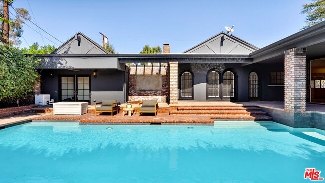 Building Photo - 4559 Morella Ave