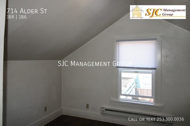 Building Photo - 714 N Alder St