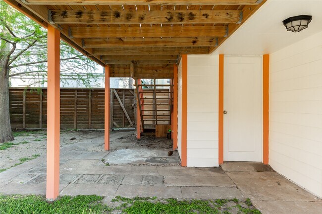 Building Photo - 2512 Avenue K