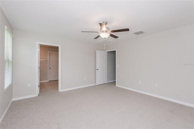 Building Photo - 5227 White Chicory Dr