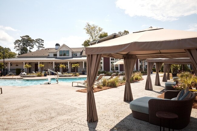 Building Photo - 650 Enterprise Blvd