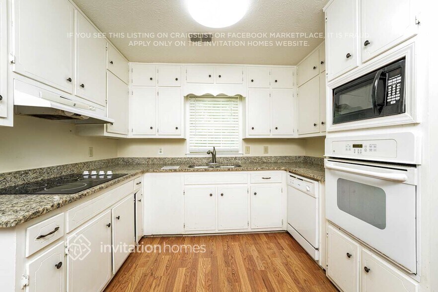 Building Photo - 2433 Shipshire Pl