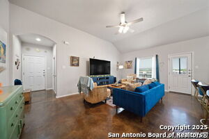 Building Photo - 1100-1102 Stanley Wy