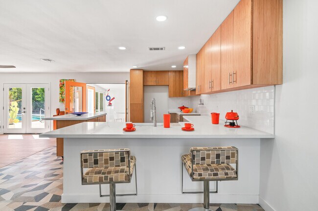 Building Photo - 2627 N Cerritos Rd