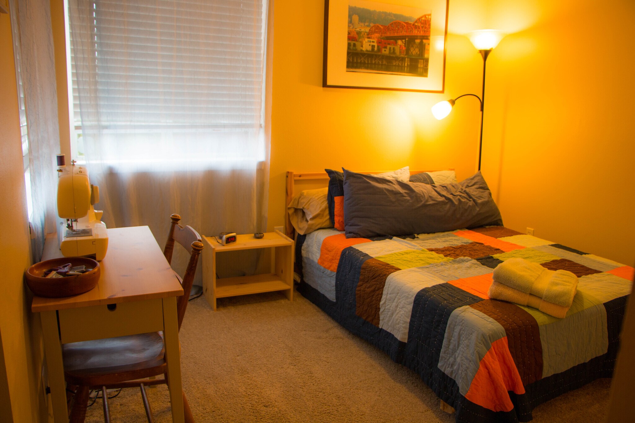 Front bedroom. - 3306 Northeast Holman Street