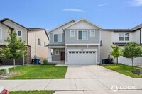 Building Photo - Beautiful Home in Prime Location!