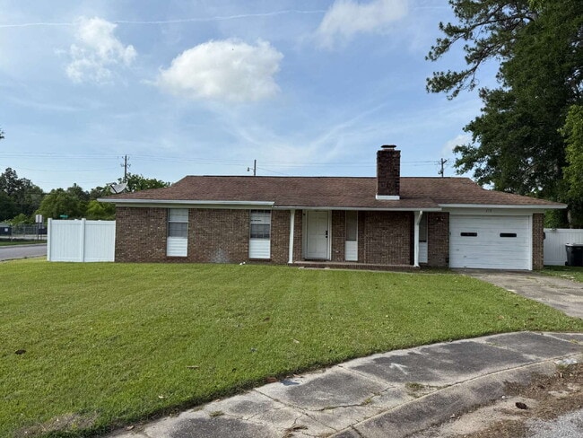 Building Photo - 738 Carondelay Dr