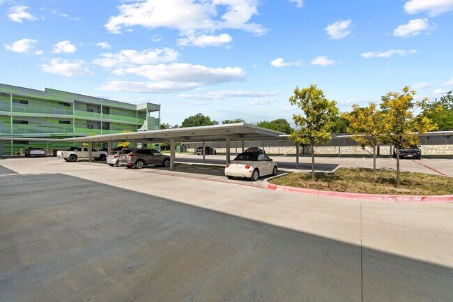 Building Photo - 4004 Banister Ln