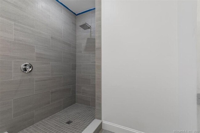 Building Photo - 131 Dwight St