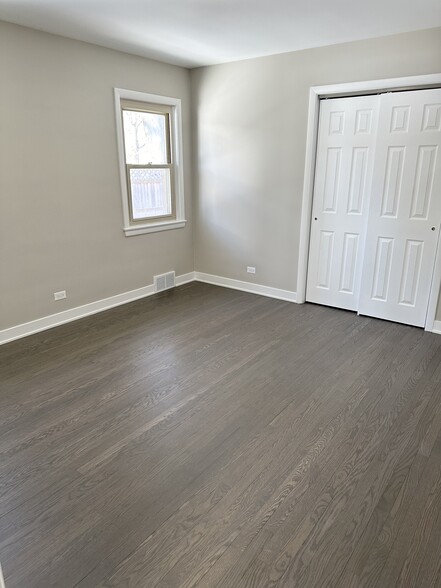 Building Photo - 2049 Hagen Ln