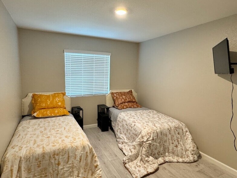 Building Photo - 240 Alboran Sea Cir