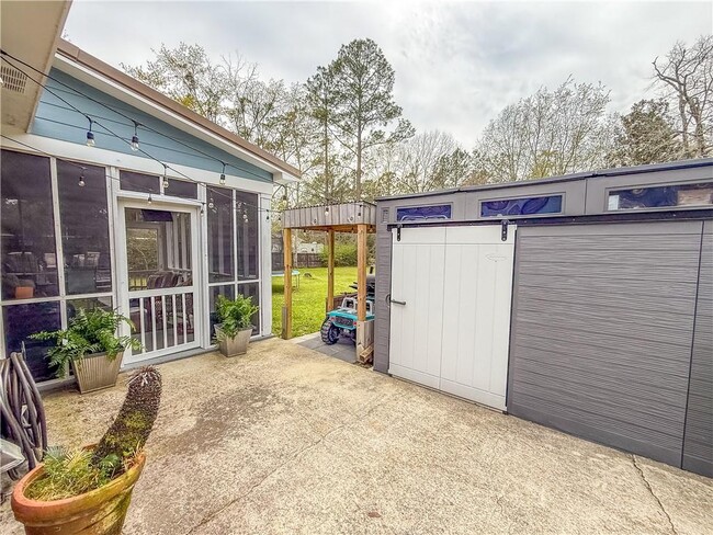 Building Photo - 905 Deer Run Dr