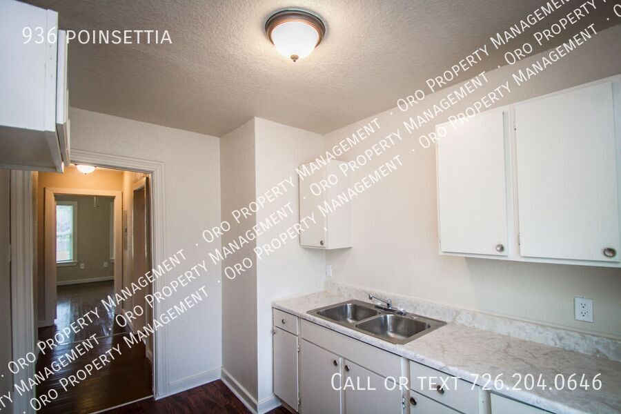 Building Photo - Great Home So Close to Downtown!