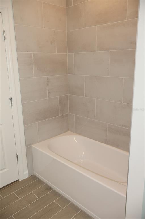 Building Photo - 3260 NE 40th Ln