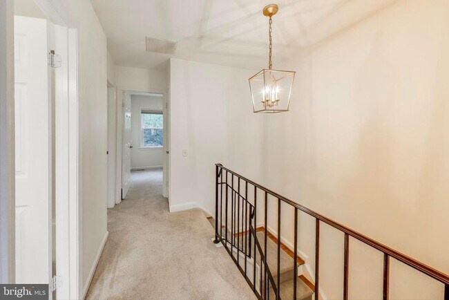 Building Photo - 1325 Chetworth Ct