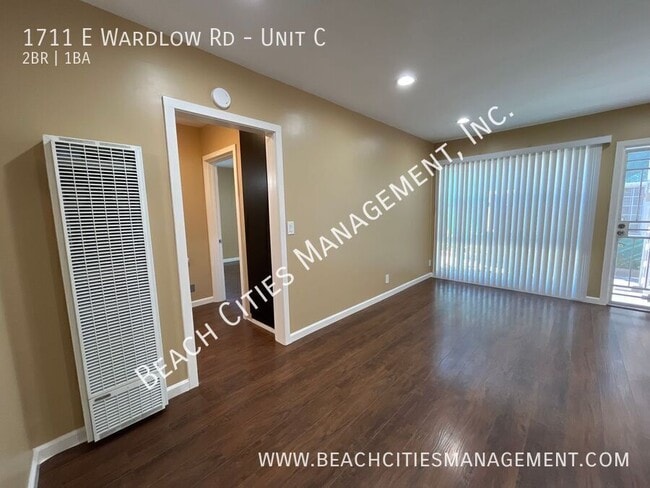 Building Photo - 1711 E Wardlow Rd