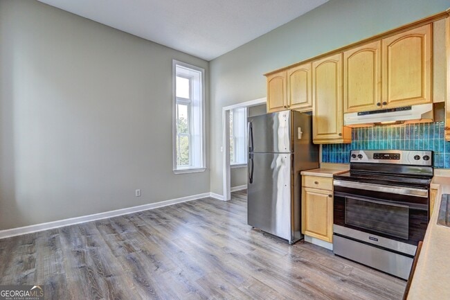 Building Photo - 123 N Broad St