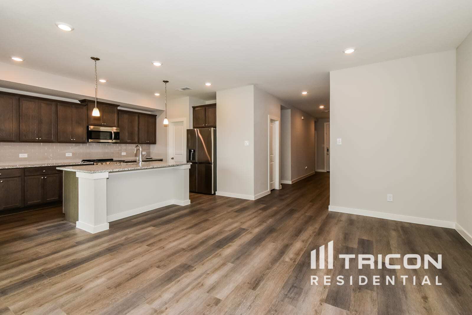 Building Photo - 2589 Dulaney Dr
