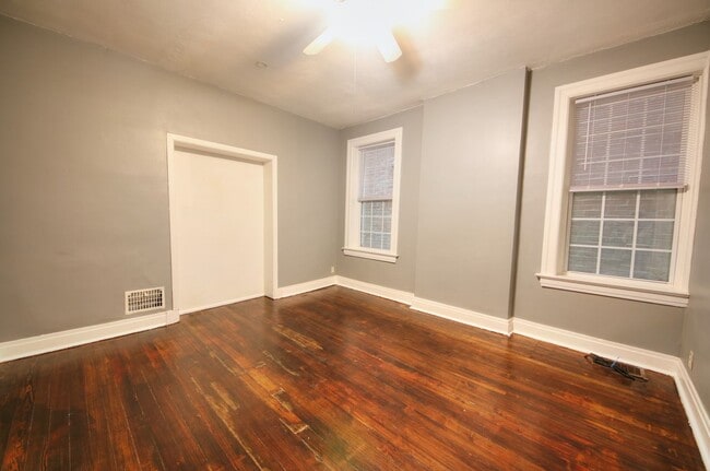 Building Photo - 4637 Virginia Ave