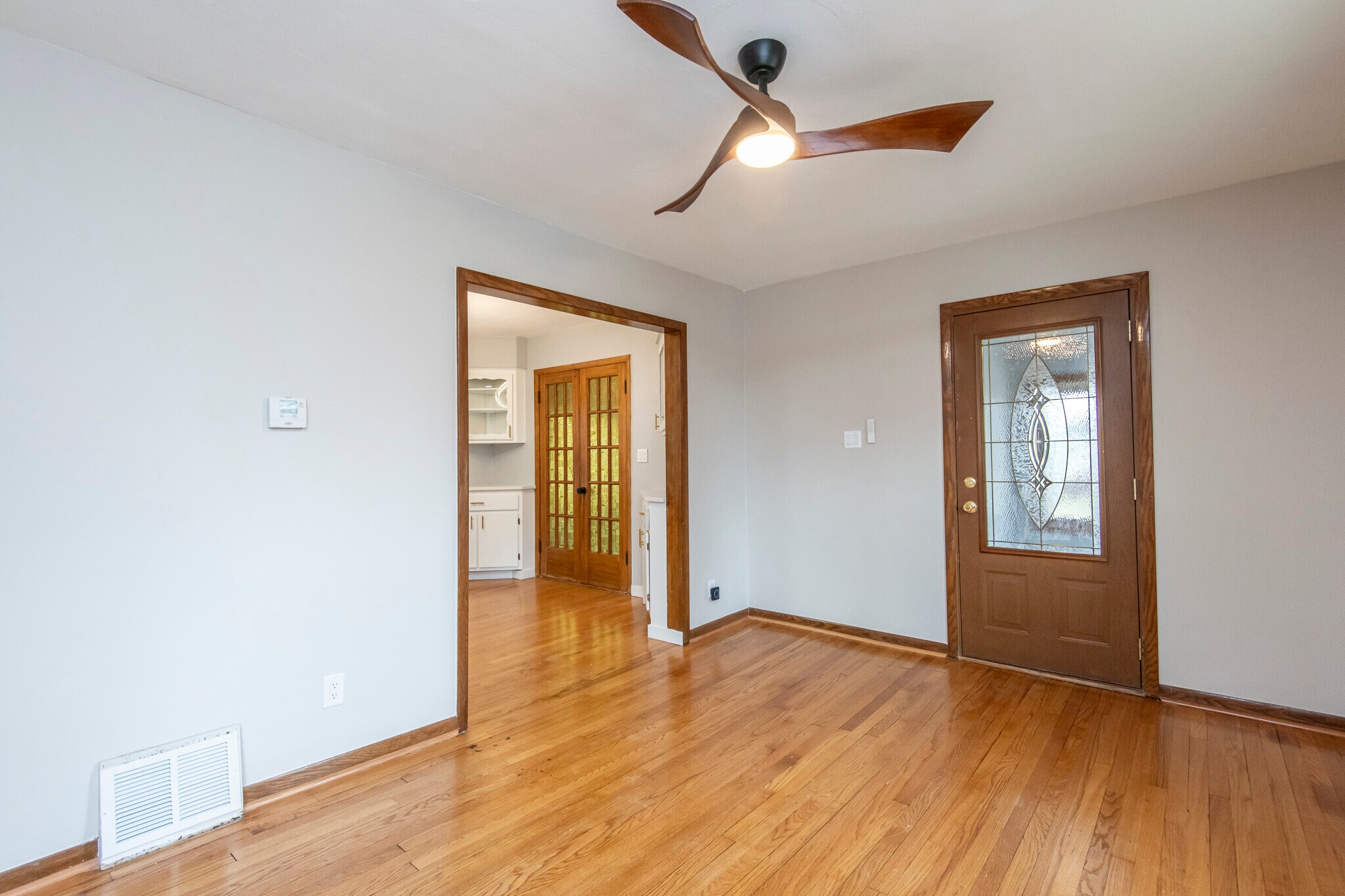 Building Photo - 3500 S Clement Ave