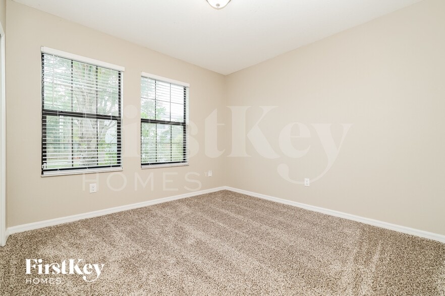 Building Photo - 9632 Sage Creek Dr