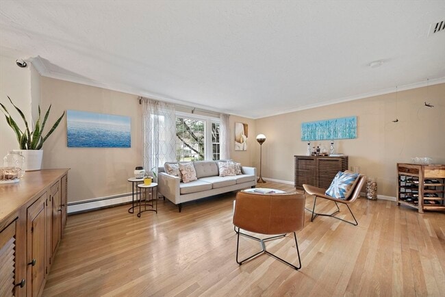 Building Photo - 20 Trayer Rd