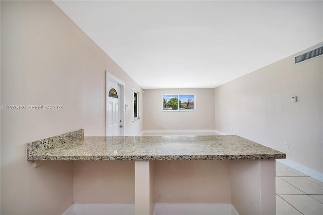 Building Photo - 592 NE 150th St