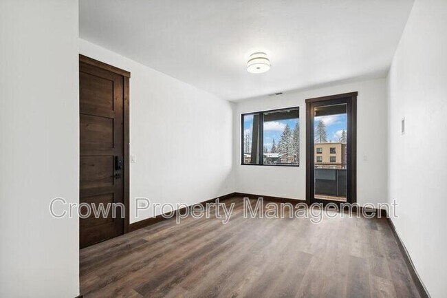 Building Photo - 317 Akers Ln