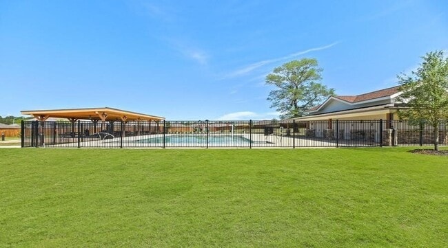 Building Photo - 40810 Hawthorne Glades St