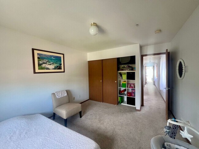 Building Photo - 2Bd 2Ba Waterfront Mariners Cove Condo in ...