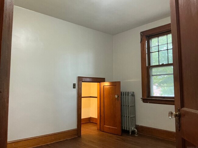 Building Photo - 73 Stack St