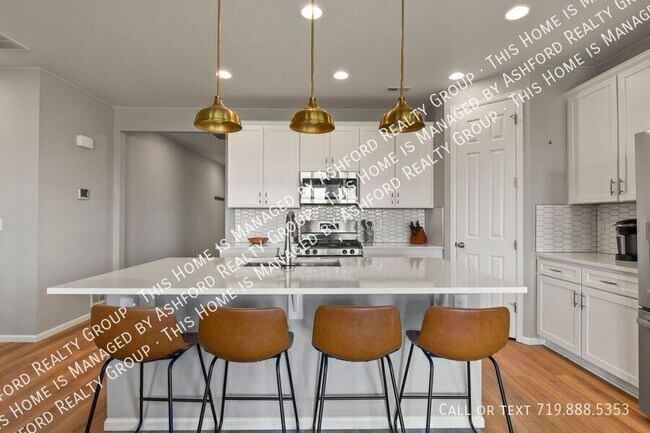Building Photo - 6445 Bodacious Cir