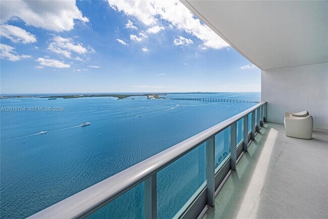 Building Photo - 1331 Brickell Bay Dr