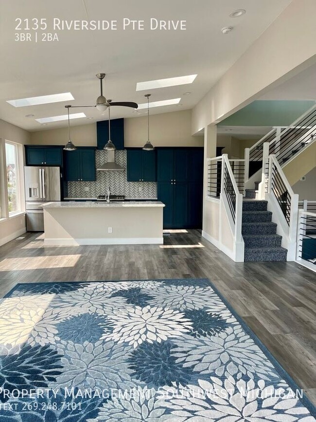 Building Photo - 2135 Riverside Pointe Dr
