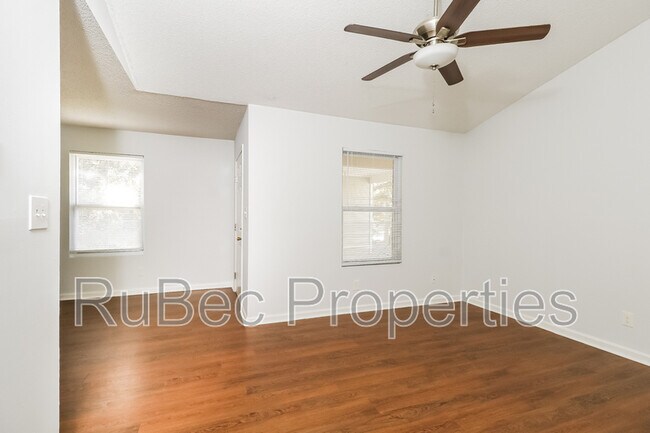 Building Photo - 9517 Newell Hickory Grove Rd