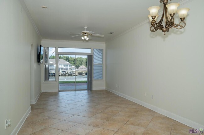 Building Photo - 12386 River Highlands Dr