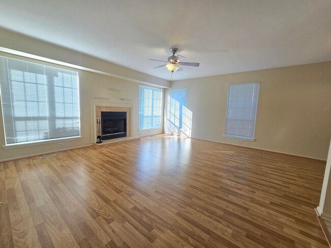 Building Photo - 109 Thistle Ct