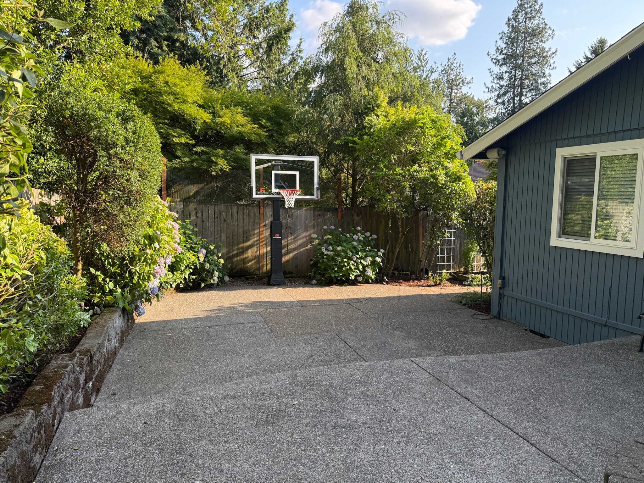 Building Photo - 8412 SW 30th Ave
