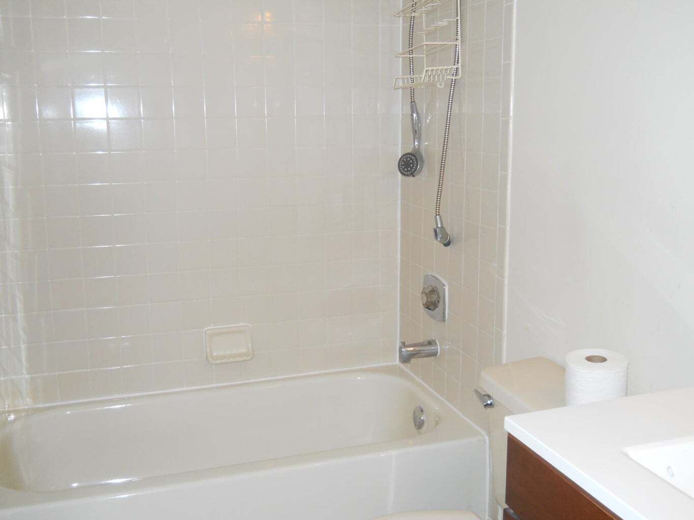 Building Photo - 3955 Village Dr