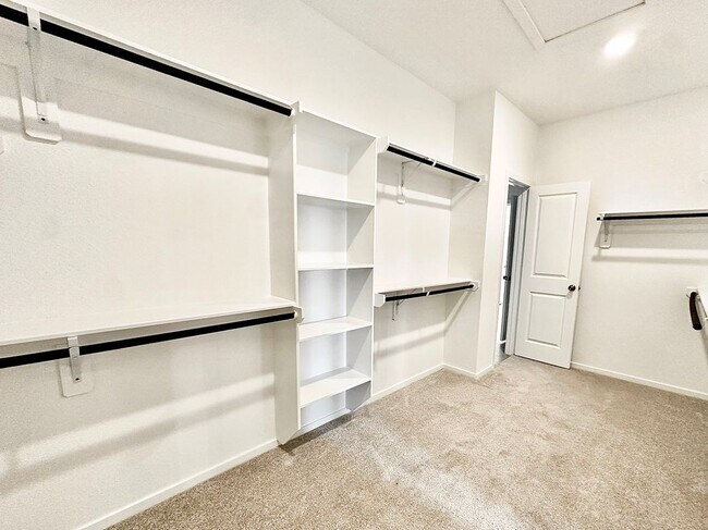 Building Photo - 26607 Woodland Strawberry Ln