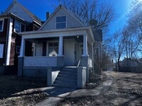 Building Photo - House for Rent 3 BR / 1 BA