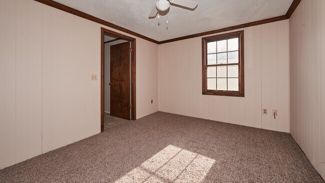 Building Photo - Coming Soon:   2BR, 1 1/2BA duplex