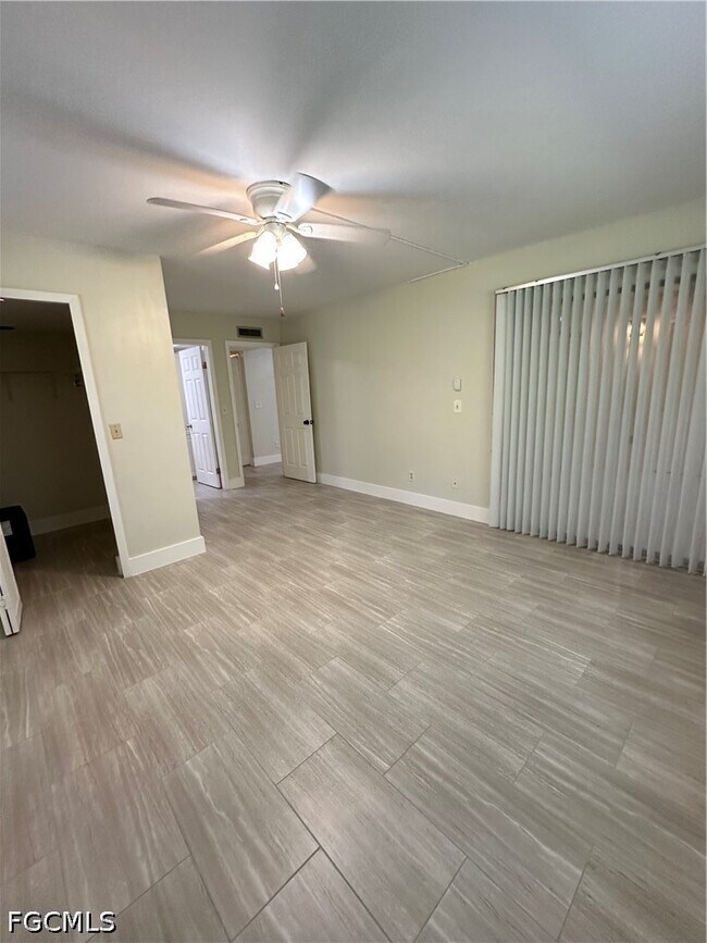 Building Photo - 6136 Whiskey Creek Dr
