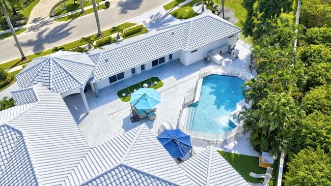 Building Photo - 2673 NW 64th Blvd