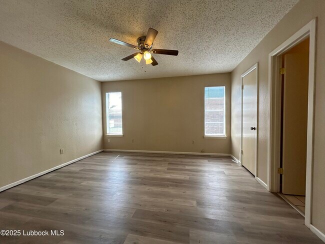 Building Photo - 9802 Uvalde Ave