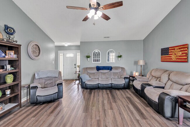 Building Photo - 202 Quarry Trail