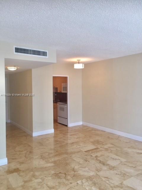 Building Photo - 1408 Brickell Bay Dr