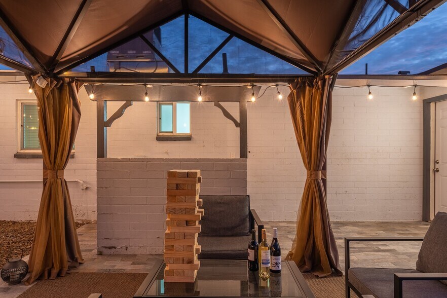 Building Photo - 7902 E Latham St